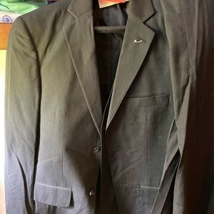 3 piece Suite Will E Rodriguez 40R